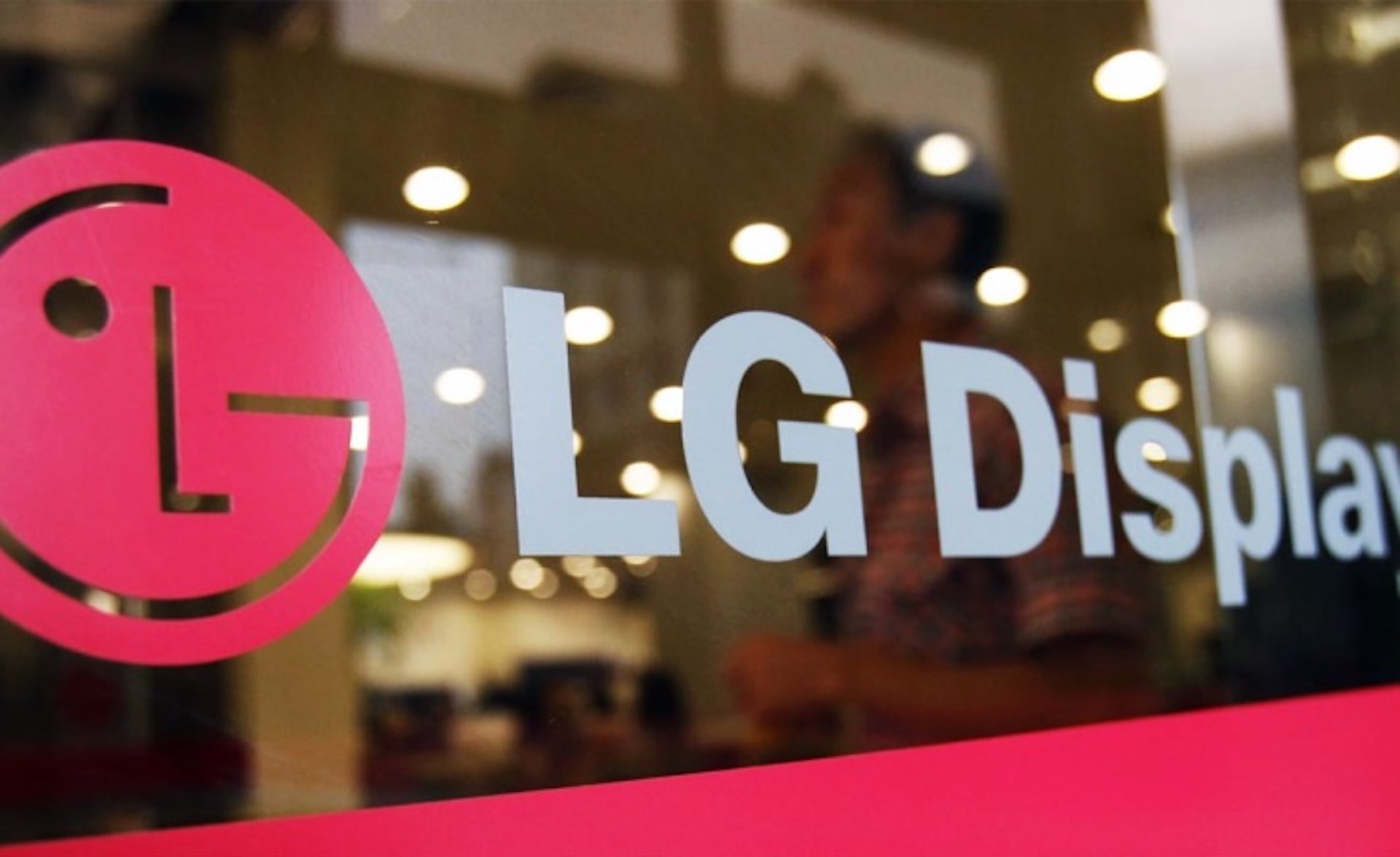 Due to sluggish device sales, LG Display posts a larger-than-expected Q3 loss